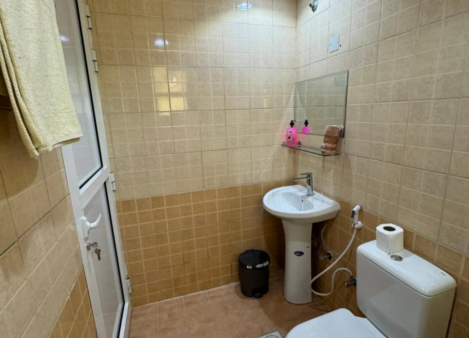 Brand New Furnished Studio Appartment Near Union Metro Station Dubai Homestay